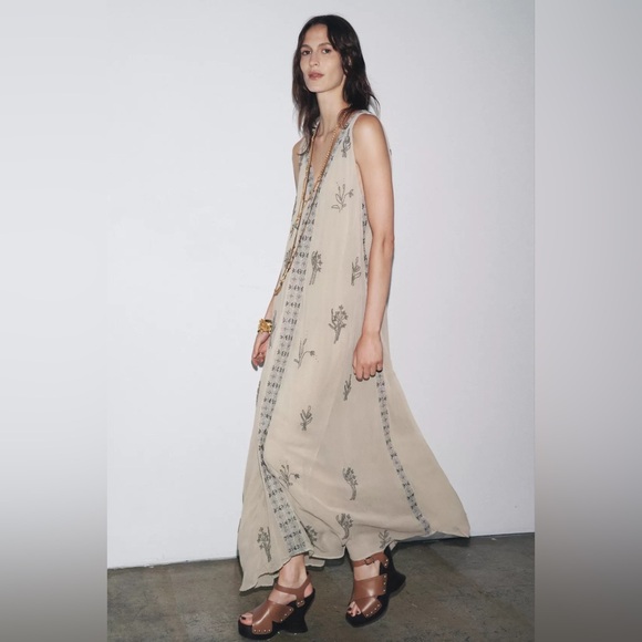 Zara Dresses & Skirts - Zara zw collection gray beaded Floral Maxi Dress